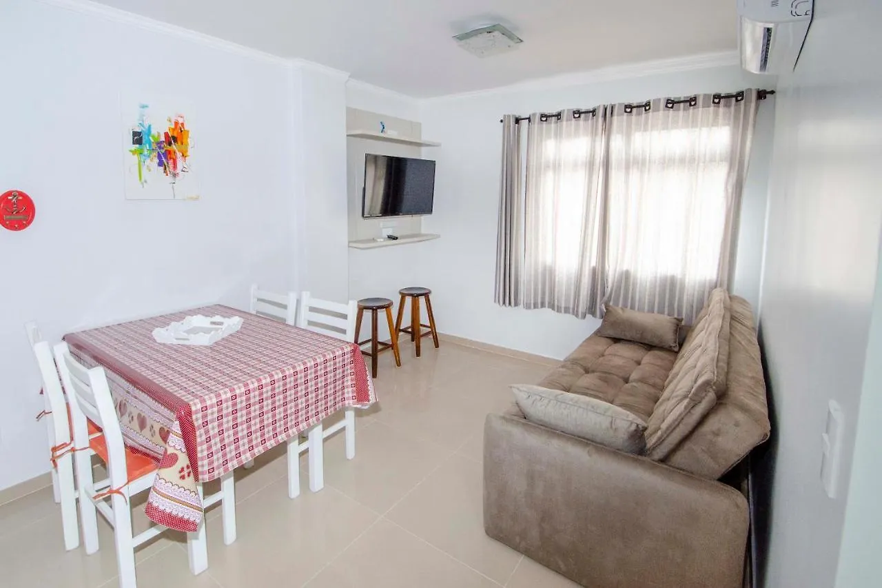 Camila Apartamento Bombinhas