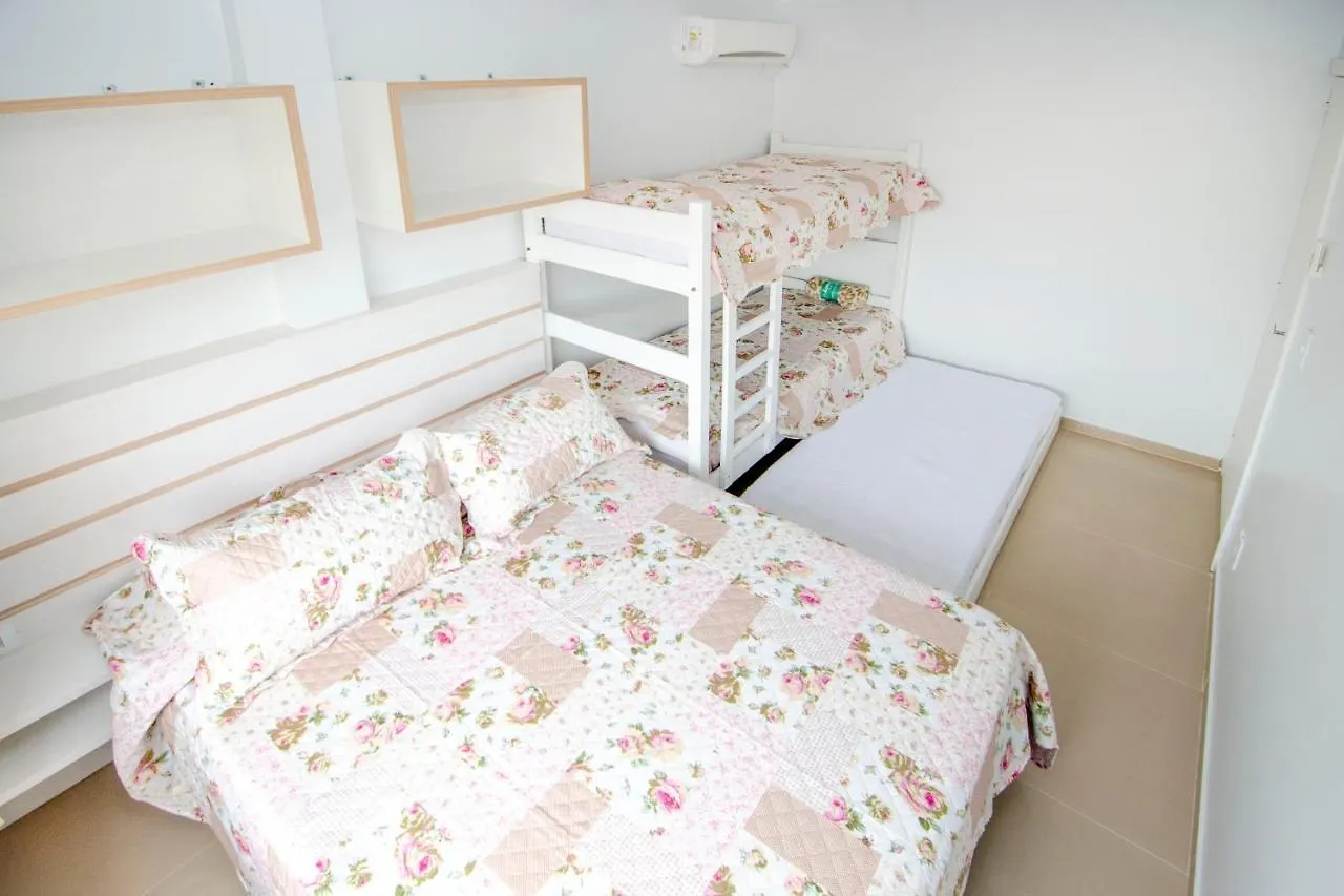 Camila Apartamento Bombinhas Brasil