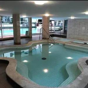Maravilhoso,condominio Com Piscina Aquecida Coberta E 2 Externas. Apartamento